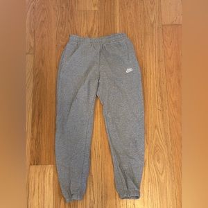 Men’s gray nike sweatpants